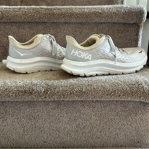 Hoka Kawana Running Shoe